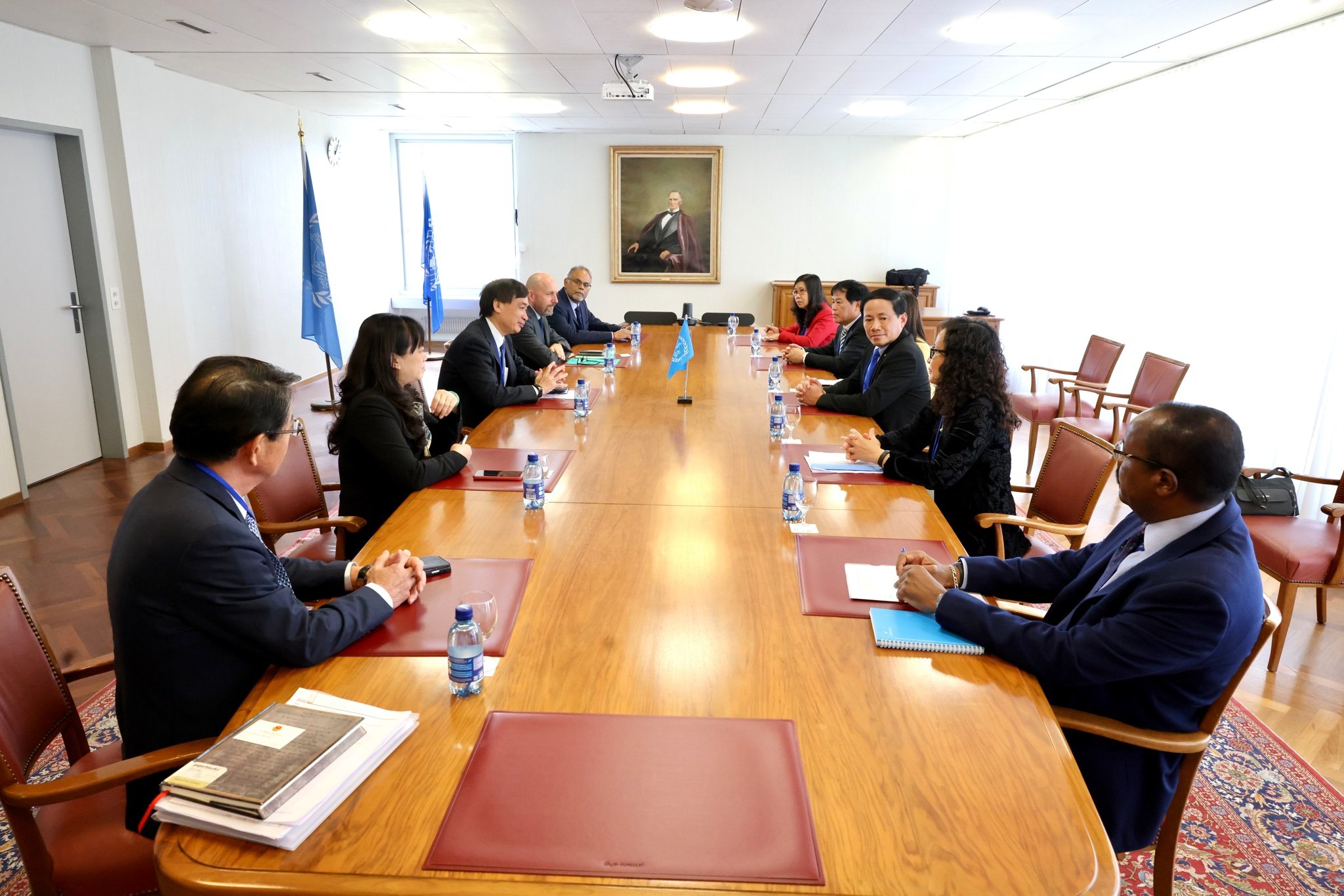 cuộc họp cấp cao giữa đoàn đại biểu Việt Nam và UPU