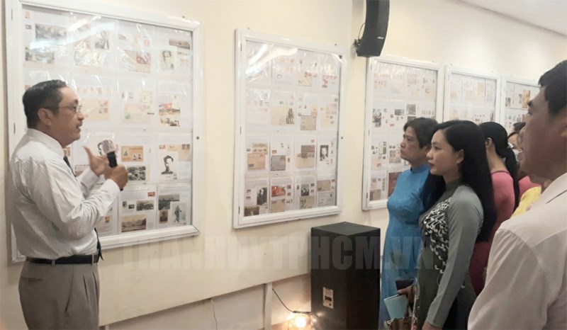 triển lãm bưu chính